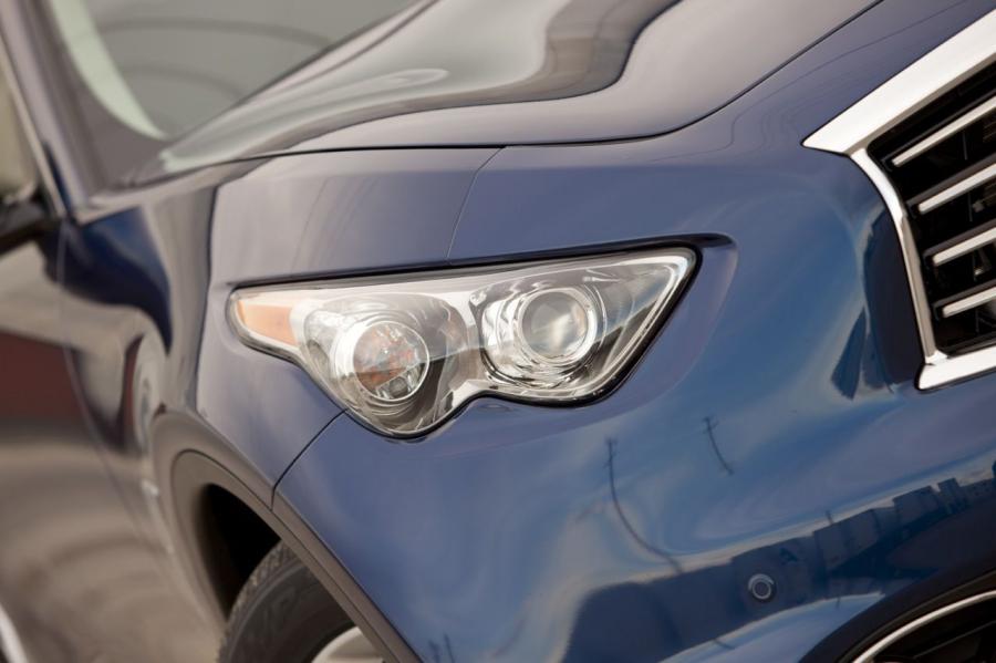  Infiniti FX37 2013 года  (фото 3 из 28)